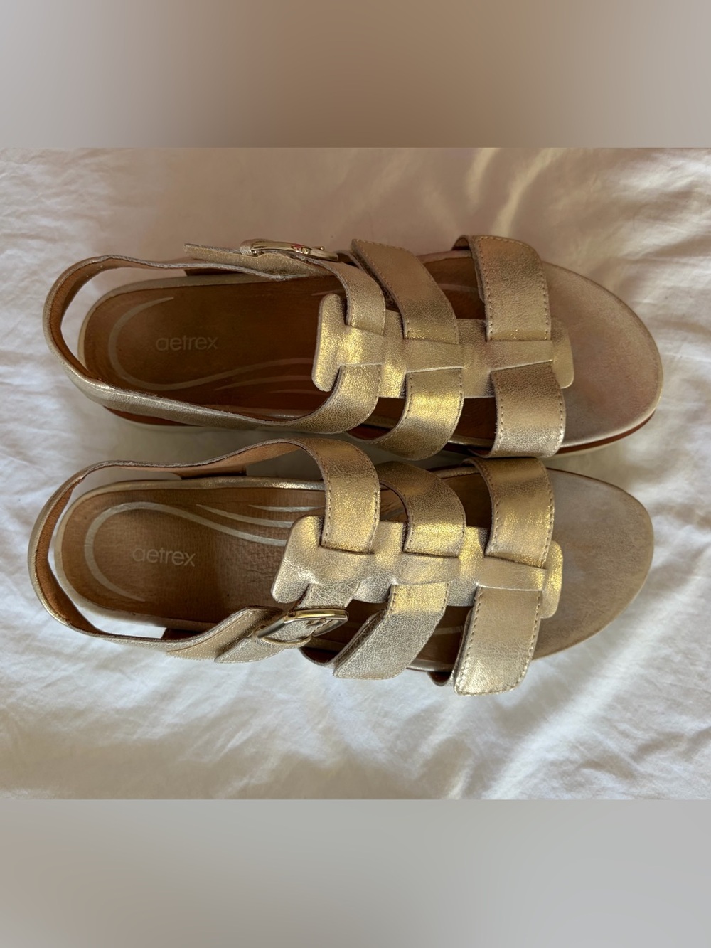 Aetrex Romy Women's Gold Velcro Strap Platform Sandals Sz 10 Great Condition! - Picture 4 of 7
